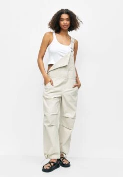 PULL & BEAR PARACHUTE - Ogrodniczki - Stone