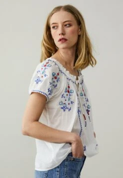 Odd Molly DREW - Bluzka - Light Chalk -Fashion Pol 0ca7cab307f84902b2d2f08457baa150