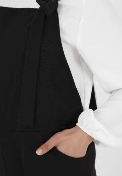 UNLINED MODEST TAVIN - Ogrodniczki - Black -Fashion Pol 125c612ec10d401e90b862de3aa14018