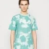 Fila BARVER TEE UNISEX - T-shirt Z Nadrukiem - Beryl Green