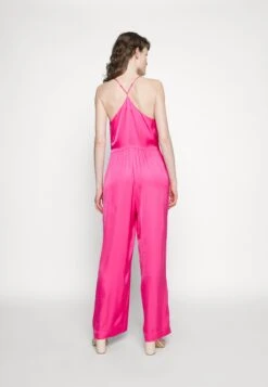 Scotch & Soda SHINY VNECK ALL IN ONE - Kombinezon - Pink Punch 8 Scotch & Soda SHINY VNECK ALL IN ONE - Kombinezon - Pink Punch -Fashion Pol 1be278eb1e534099b0bfd8356541e43a