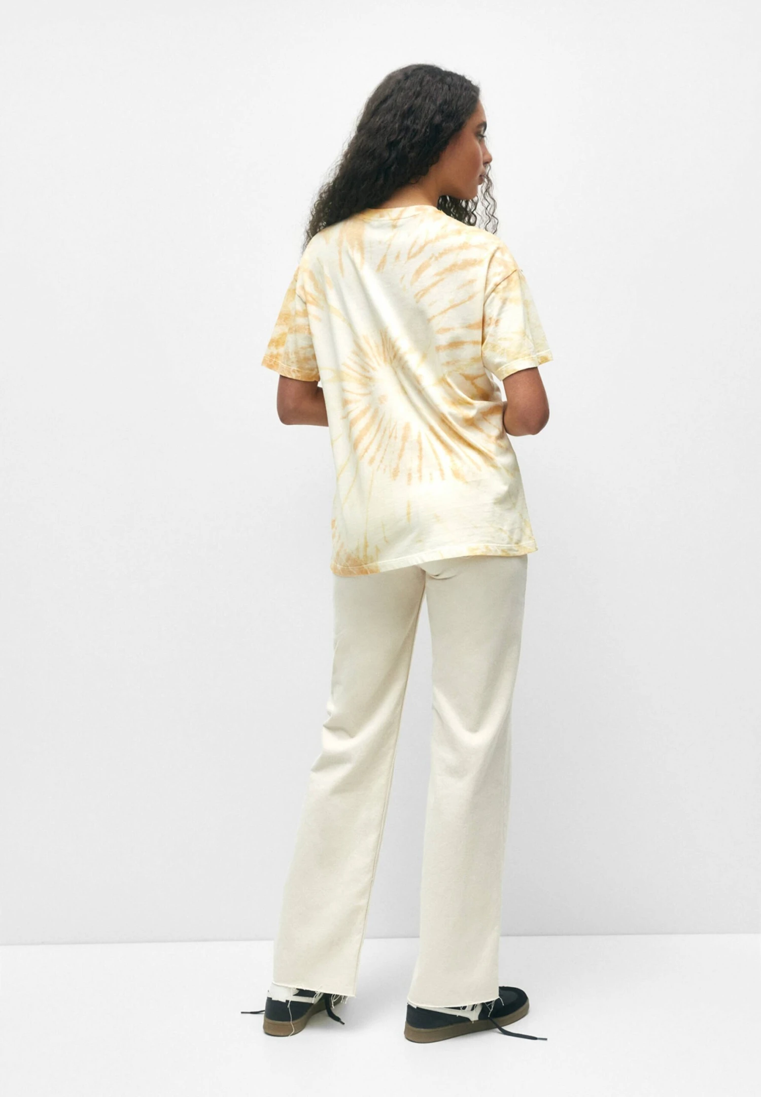 PULL & BEAR THE ROLLING STONES AMERICAN TOUR 1972 - T-shirt Z Nadrukiem - Multi Coloured 3 PULL & BEAR THE ROLLING STONES AMERICAN TOUR 1972 - T-shirt Z Nadrukiem - Multi Coloured - obrazek 3