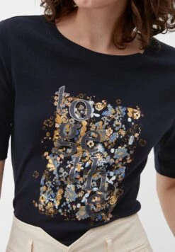 S.Oliver REHAUSSÉ D’UN IMPRIMÉ À EFFET - T-shirt Z Nadrukiem - Navy -Fashion Pol 29904582188f43d39d37f3a06552a757