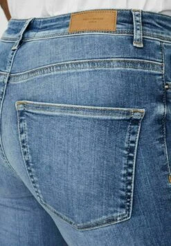 Vero Moda VMSOPHIA - Jeansy Skinny Fit - Light Blue Denim -Fashion Pol 2cb8e9700e864f15a534256f4e7279bc