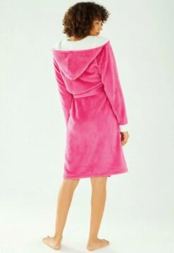 FLUFFY - Szlafrok - Bright Pink -Fashion Pol 2ddd37b50cee45dc950c1cfd993cdf29