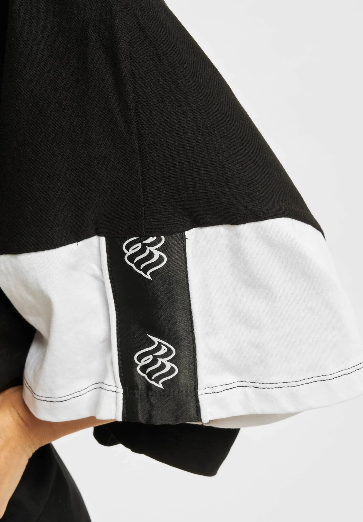 ROCAWEAR RESOLUTION - T-shirt Z Nadrukiem - Black 5 ROCAWEAR RESOLUTION - T-shirt Z Nadrukiem - Black - obrazek 5