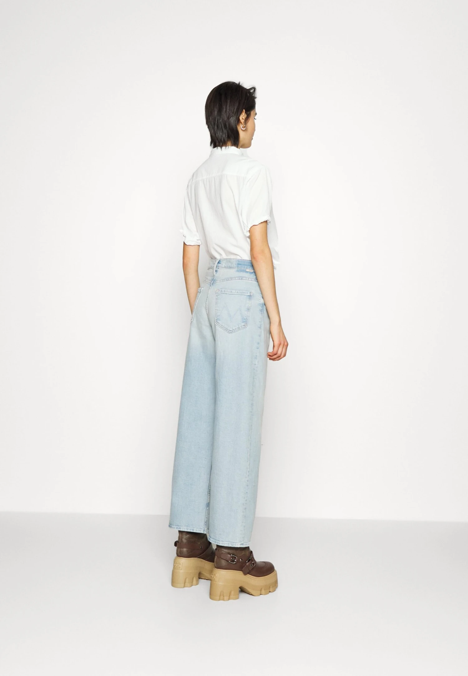 MOTHER SPINNER SKIMP - Jeansy Straight Leg - Light Blue 3 MOTHER SPINNER SKIMP - Jeansy Straight Leg - Light Blue - obrazek 3