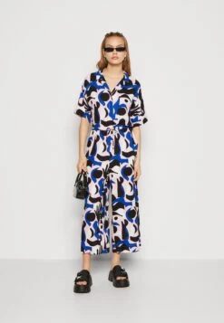 Monki Kombinezon - Pink Lisendna -Fashion Pol 40abdee1f08f47d7a1e7547b49382821