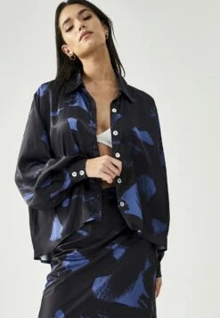 SWANSEA - Koszula - Dark Navy Abstract -Fashion Pol 45ab142353f74b9e920c8e999facf026