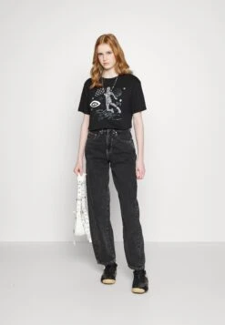 Jordan TEE CORE - T-shirt Z Nadrukiem - Black -Fashion Pol 5b07ad156423499c90e5a0d8dbcdcad8