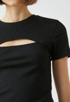 Koton CUT OUT DETAIL SHORT SLEEVE - T-shirt Z Nadrukiem - Black -Fashion Pol 5c37725ef8974be8a48b6dc3929f40ac