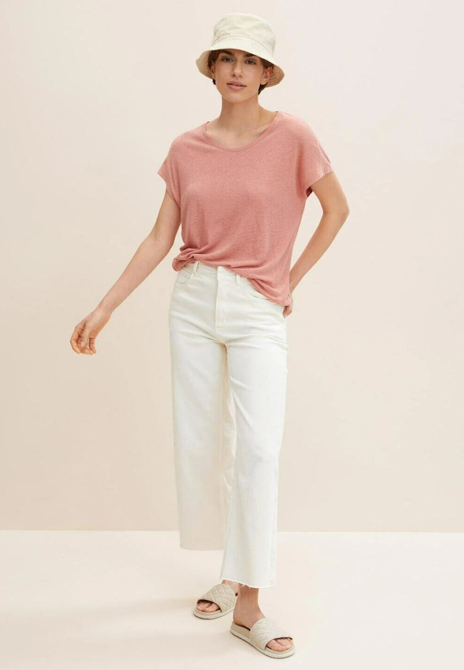 Tom Tailor GROSSEM AUSSCHNITT - T-shirt Z Nadrukiem - Nude Rose 2 Tom Tailor GROSSEM AUSSCHNITT - T-shirt Z Nadrukiem - Nude Rose - obrazek 2