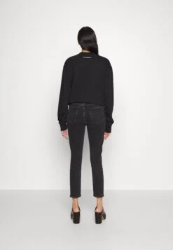 AGOLDE NICO - Jeansy Slim Fit - Washed Black -Fashion Pol 759e23a928a84abeb17910a4586c3568