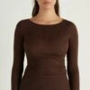 U-BOOT - Bluzka Z Długim Rękawem - Coffee Brown