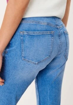 S.Oliver SLIM AU LOOK - Szorty Jeansowe - Blue Stretched Den -Fashion Pol 7b1667203c99451e9d1ae28a883c29c5