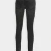 Vero Moda Tall VMROBYN SKINNY PUSHUP - Jeansy Skinny Fit - Black