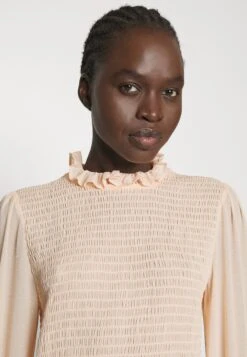 See By Chloé Bluzka - Bleached Orange -Fashion Pol 8152d84da8fc49e9a6a179144417c18e