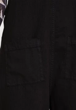 Monki Ogrodniczki - Black Dark -Fashion Pol 8429d6b716754a8ea67d7efcdec4c71b