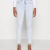 ONLY ONLBLUSH LIFE MID RAW - Jeansy Skinny Fit - Light Blue