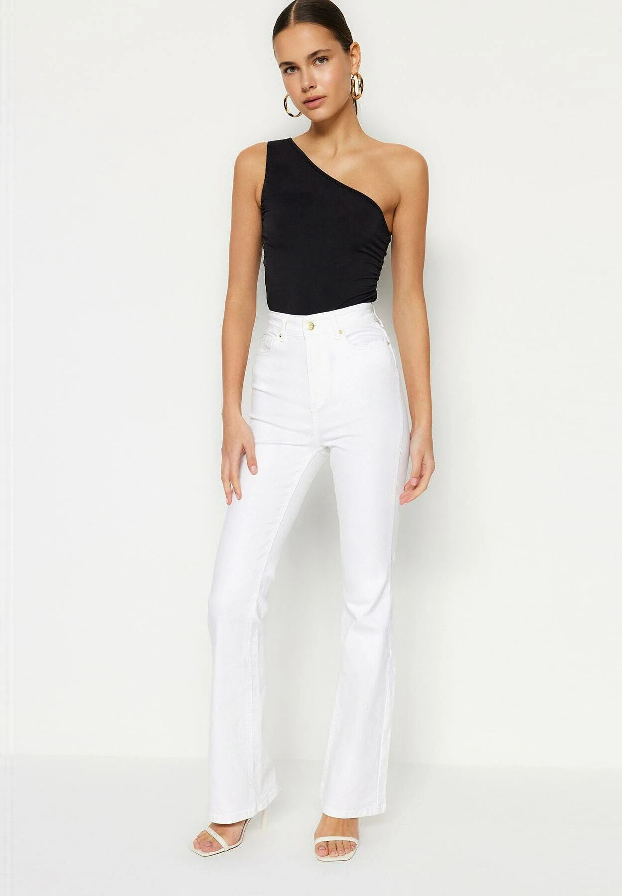 Trendyol Jeansy Bootcut - White 1 Trendyol Jeansy Bootcut - White