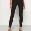 ONLY ONLWAUW LIFE MID - Jeansy Skinny Fit - Black Denim