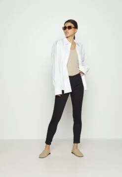 ESPRIT SUS MR SKINNY - Jeansy Skinny Fit - Black Rinse -Fashion Pol cb509febecef4c7c9345de6979041d71