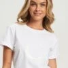 Calli C. EMBROIDERED - T-shirt Z Nadrukiem - White White Embroidery