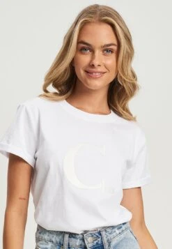 Calli C. EMBROIDERED - T-shirt Z Nadrukiem - White White Embroidery