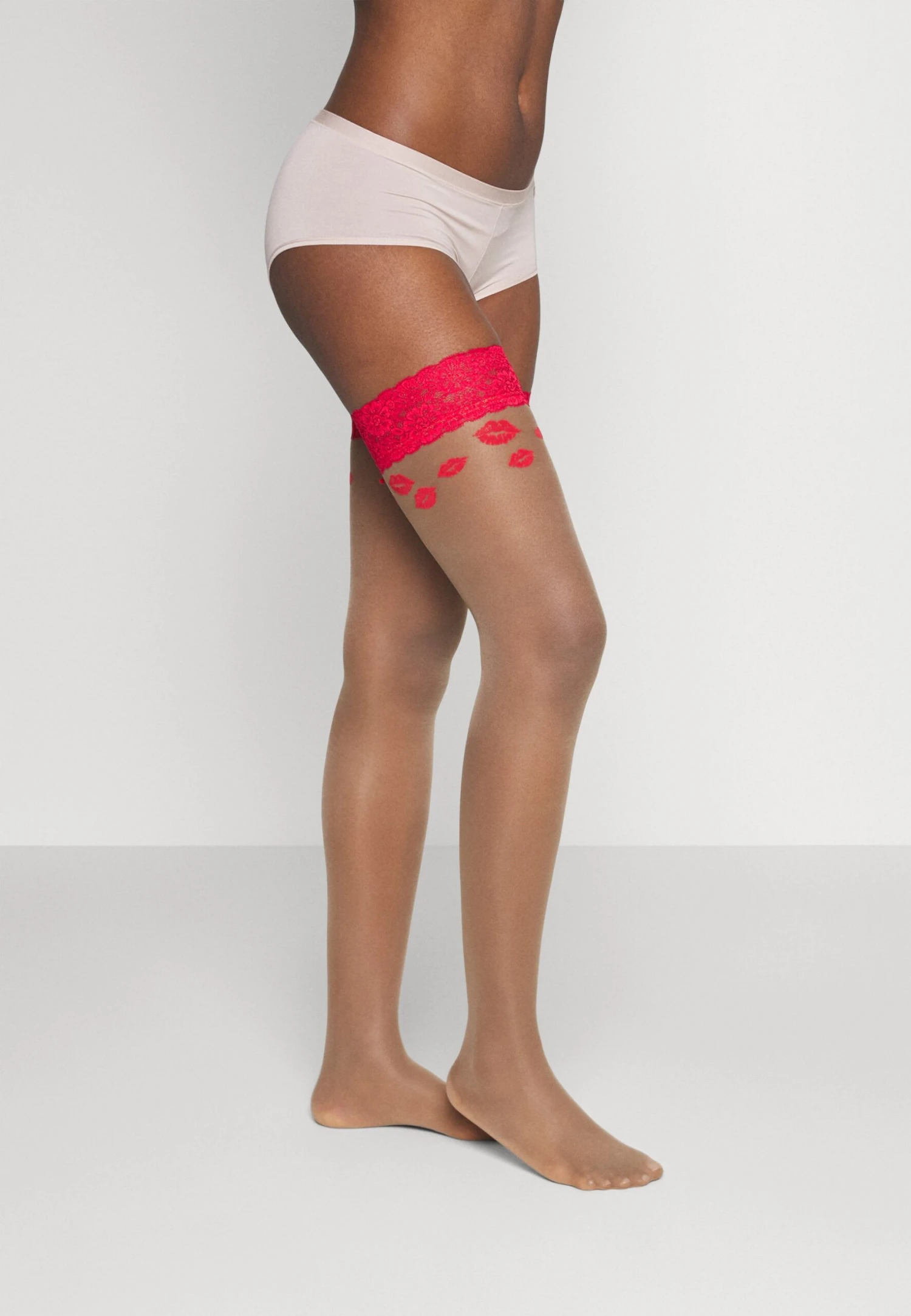 Hunkemöller 15 DEN LOVE ME TEASE ME - Podkolanówki - Red 2 Hunkemöller 15 DEN LOVE ME TEASE ME - Podkolanówki - Red - obrazek 2