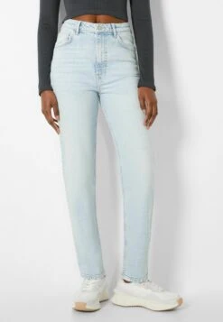 BERSHKA COMFORT FIT- MOM - Jeansy Straight Leg - Light Blue