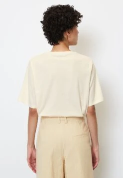 Marc O'Polo GARDEN OF SWEDEN- REGULAR AUS ORGANIC - T-shirt Z Nadrukiem - Chalky Sand 8 Marc O'Polo GARDEN OF SWEDEN- REGULAR AUS ORGANIC - T-shirt Z Nadrukiem - Chalky Sand -Fashion Pol dea797c227594f93bfb28a1da7b95919