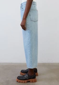 Marc O'Polo SOLMA - Jeansy Dzwony - Vintage Mid Blue Wash -Fashion Pol df4af1a581c549feb770b28f7baddf2f