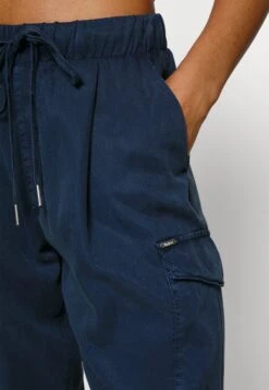 Pepe Jeans JYNX - Jeansy Relaxed Fit - Ocean -Fashion Pol e184d3c858274bd7a21915f2066bc453