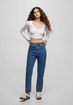 PULL & BEAR MOM FIT - Jeansy Zwężane - Dark-blue Denim -Fashion Pol e9d406ce31774a6d8581412e18ec7d9f