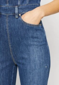 Guess ESTER - Kombinezon - Feather Ocean -Fashion Pol edac086945e84b3aac46172647726827