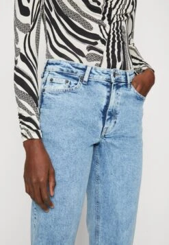 MOSS COPENHAGEN EIKE RIKKA ANKLE - Jeansy Straight Leg - Blue Denim 11 MOSS COPENHAGEN EIKE RIKKA ANKLE - Jeansy Straight Leg - Blue Denim -Fashion Pol f1da89335f064c518218d83356a822e4