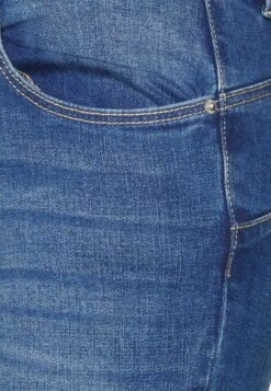 Vero Moda Tall VMSELA - Jeansy Relaxed Fit - Medium Blue -Fashion Pol f35b48f437dc47b79efc043fa5933bdc